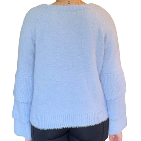 She + Sky Pullover Sweater Womens Size Medium Light Blue Top - Picture 2 of 7